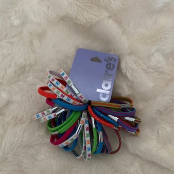 2/ $40 Scrunchies and Hair Ties NWT - Picture 6 of 7